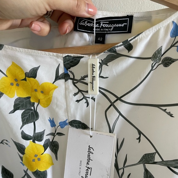 Salvatore Ferragamo floral shift dress NWT sz 42 - Picture 4 of 5